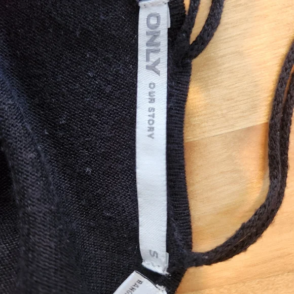 Only top - Picture 2 of 4